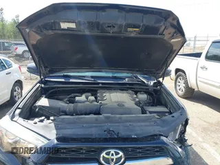 2018 Toyota 4Runner SR5 z VIN JTEBU5JR9J5567945, wystawiony jako IAAI lot #41965866 z przebiegiem 67 821 mil mil oraz . Historia ofert i sprzedaży dostępna na DreamBid. Obrazek 10.