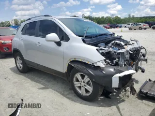 2022 Chevrolet Trax LT with VIN KL7CJPSM4NB567954, listed as a Copart auction lot 55414865 with 30,806 mi miles and Clean title. Bid and sale history available at DreamBid. Image 4.