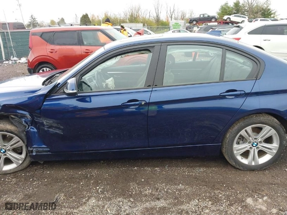 2016 BMW 3 Series 328i xDrive with VIN WBA8E3G58GNU00566, listed as a IAAI auction lot 40922154 with 36,546 mi miles. Bid and sale history available at carsss.com. Image 14.