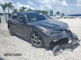 2021 Alfa Romeo Stelvio z VIN ZASPAJAN8M7D12681, wystawiony jako Copart lot #58557785 z przebiegiem Nie podano mil oraz Nie do naprawy • Non repairable. Historia ofert i sprzedaży dostępna na DreamBid. Obrazek 4.