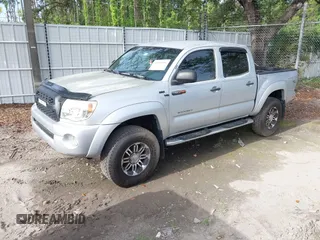2005 Toyota Tacoma PreRunner z VIN 3TMJU62N15M003398, wystawiony jako IAAI lot #42490056 z przebiegiem 246 125 mil mil oraz . Historia ofert i sprzedaży dostępna na DreamBid. Obrazek 17.