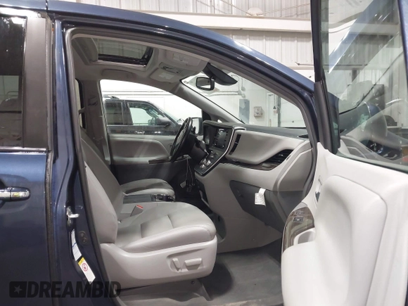2018 Toyota Sienna XLE with VIN 5TDDZ3DC5JS198019, listed as a IAAI auction lot 42359536 with 56,224 mi miles and . Bid and sale history available at DreamBid. Image 5.