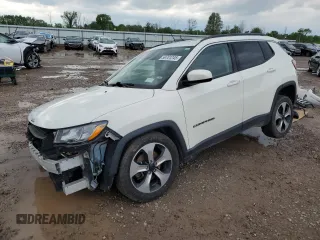 2017 Jeep Compass Latitude z VIN 3C4NJDBB3HT667670, wystawiony jako Copart lot #59701245 z przebiegiem 118 331 mil mil oraz Szkoda całkowita • Salvage title. Historia ofert i sprzedaży dostępna na DreamBid. Obrazek 1.