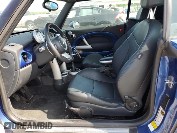 2008 MINI Convertible with VIN WMWRF33518TF68279, listed as a Copart auction lot 59547065 with 86,200 mi miles and Salvage title. Bid and sale history available at DreamBid. Image 7.