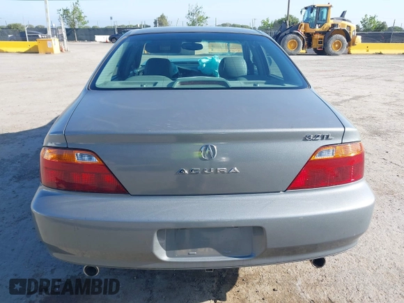2000 Acura TL with VIN 19UUA5664YA046221, listed as a IAAI auction lot 42085196 with 146,489 mi miles. Bid and sale history available at carsss.com. Image 17.