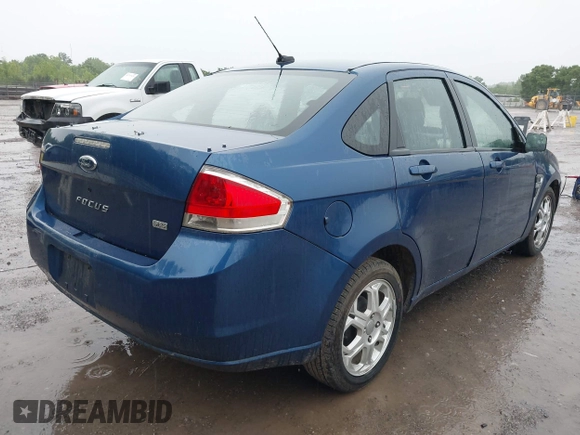 2008 Ford Focus SE z VIN 1FAHP35N58W243547, wystawiony jako IAAI lot #42251832 z przebiegiem 155 554 mil mil oraz . Historia ofert i sprzedaży dostępna na DreamBid. Obrazek 4.