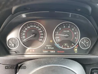 2018 BMW 3 Series 330i xDrive with VIN WBA8D9C59JA013972, listed as a Copart auction lot 54493575 with 102,841 mi miles and Clean title. Bid and sale history available at DreamBid. Image 9.