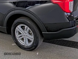 2022 Ford Explorer XLT с VIN 1FMSK8DH9NGB01260, выставлен на аукционе IAAI как лот 42748134 с пробегом 25 828 миль миль и . История ставок и продаж доступна на DreamBid. Изображение 31.