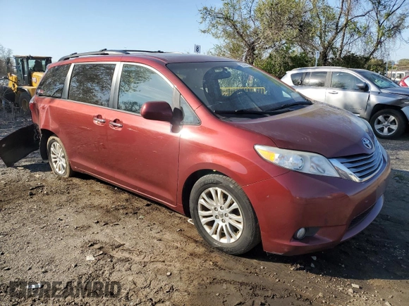 2017 Toyota Sienna XLE Auto Access Seat with VIN 5TDYZ3DC4HS805975, listed as a Copart auction lot 52380405 with 138,276 mi miles and Salvage Title. Bid and sale history available at DreamBid. Image 4.