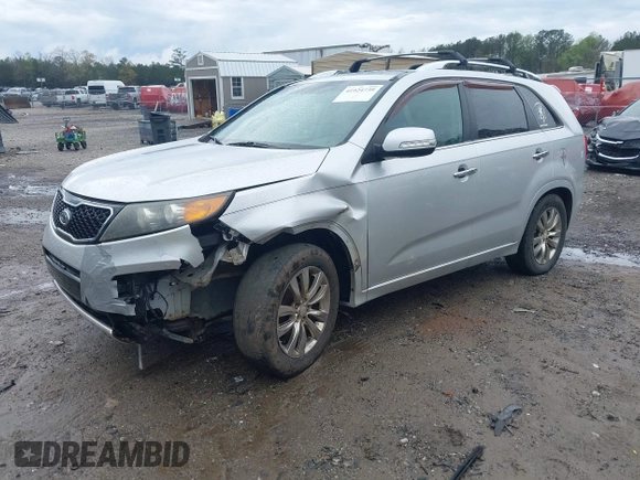 2012 Kia Sorento SX with VIN 5XYKW4A22CG230880, listed as a IAAI auction lot 41924739 with 187,122 mi miles. Bid and sale history available at carsss.com. Image 2.