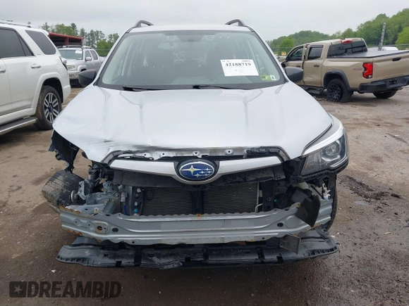 2019 Subaru Forester z VIN JF2SKACC8KH474136, wystawiony jako IAAI lot #42188719 z przebiegiem 112 262 mil mil oraz . Historia ofert i sprzedaży dostępna na DreamBid. Obrazek 6.