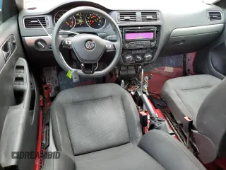 2015 Volkswagen Jetta SE z VIN 3VWD17AJ1FM267584, wystawiony jako Copart lot #55093375 z przebiegiem 159 938 mil mil oraz Szkoda całkowita • Salvage title. Historia ofert i sprzedaży dostępna na DreamBid. Obrazek 8.