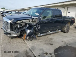 2010 Ford F-250 XL z VIN 1FTSW2B55AEB31828, wystawiony jako Copart lot #64650425 z przebiegiem 215 870 mil mil oraz Szkoda całkowita • Salvage title. Historia ofert i sprzedaży dostępna na DreamBid. Obrazek 1.