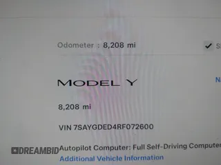 2024 Tesla Model Y с VIN 7SAYGDED4RF072600, выставлен на аукционе IAAI как лот 42242977 с пробегом 8 208 миль миль и . История ставок и продаж доступна на DreamBid. Изображение 15.