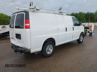2017 Chevrolet Express Cargo with VIN 1GCWGAFF5H1246698, listed as a IAAI auction lot 42546142 with 186,229 mi miles and . Bid and sale history available at DreamBid. Image 4.
