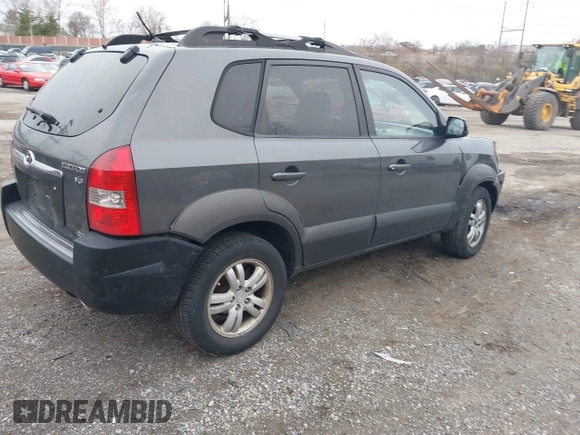 2007 Hyundai Tucson SE with VIN KM8JN12D57U522679, listed as a IAAI auction lot 41891506 with 223,190 mi miles. Bid and sale history available at carsss.com. Image 4.