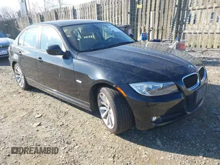 2011 BMW 3 Series 328i xDrive with VIN WBAPK7G52BNN86626, listed as a IAAI auction lot 41861034 with 101,689 mi miles. Bid and sale history available at carsss.com. Image 1.