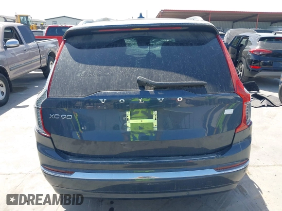 2024 Volvo XC90 Plus with VIN YV4H60LE4R1236342, listed as a IAAI auction lot 41826136 with 5,278 mi miles and . Bid and sale history available at DreamBid. Image 17.