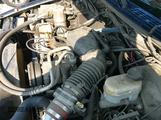2002 Chevrolet S-10 LS с VIN 1GCCS19W628218548, выставлен на аукционе IAAI как лот 43114558 с пробегом 234 553 миль миль и . История ставок и продаж доступна на DreamBid. Изображение 19.