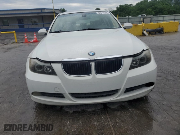 2007 BMW 3 Series 328i z VIN WBAVA335X7KX76319, wystawiony jako Copart lot #57342215 z przebiegiem 176 016 mil mil oraz Szkoda całkowita • Salvage title. Historia ofert i sprzedaży dostępna na DreamBid. Obrazek 5.