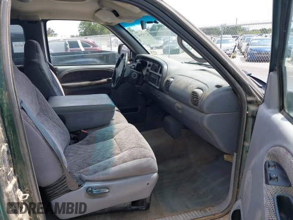 1998 Dodge 1500 with VIN 3B7HC13Y1WG162001, listed as a IAAI auction lot 42152950 with 189,274 mi miles and . Bid and sale history available at DreamBid. Image 5.
