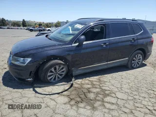 2018 Volkswagen Tiguan SEL z VIN 3VV2B7AX4JM153956, wystawiony jako Copart lot #61871675 z przebiegiem 84 252 mil mil oraz Szkoda całkowita • Salvage title. Historia ofert i sprzedaży dostępna na DreamBid. Obrazek 1.