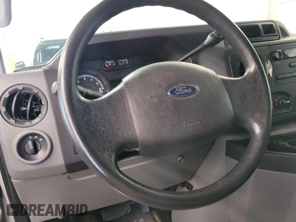 2013 Ford Econoline Cargo Commercial with VIN 1FTNE2EL1DDB26372, listed as a IAAI auction lot 42787142 with 117,378 mi miles and . Bid and sale history available at DreamBid. Image 34.