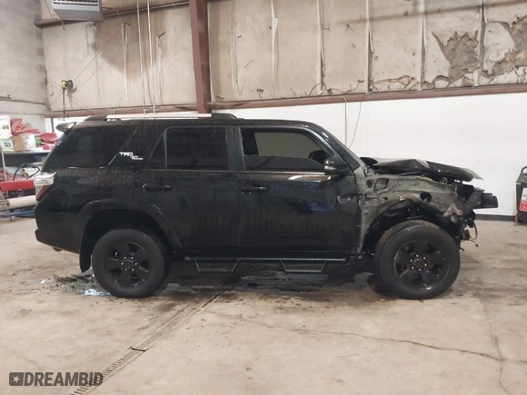 2017 Toyota 4Runner SR5 with VIN JTEBU5JR8H5421711, listed as a IAAI auction lot 41731575 with 87,356 mi miles. Bid and sale history available at carsss.com. Image 14.