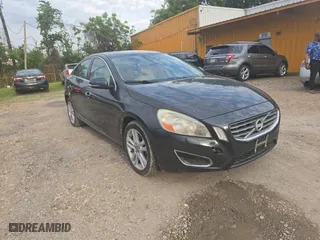 2013 Volvo S60 T5 Premier with VIN YV1612FS8D2184135, listed as a Copart auction lot 54795805 with 161,588 mi miles and Clean Title. Bid and sale history available at carsss.com. Image 1.