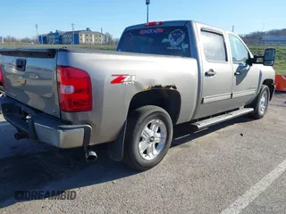 2012 Chevrolet Silverado 1500 LT with VIN 1GCPKSE76CF168365, listed as a IAAI auction lot 41814255 with 288,900 mi miles and . Bid and sale history available at DreamBid. Image 4.