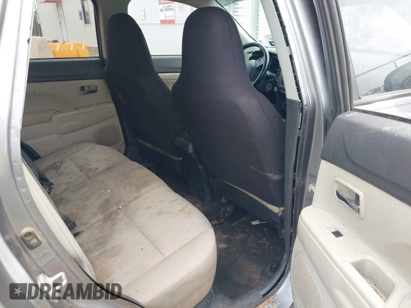 2017 Mitsubishi Outlander ES z VIN JA4AP3AU8HZ003359, wystawiony jako IAAI lot #42386328 z przebiegiem 204 839 mil mil oraz . Historia ofert i sprzedaży dostępna na DreamBid. Obrazek 8.