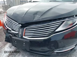 2016 Lincoln MKZ z VIN 3LN6L2JK8GR602793, wystawiony jako IAAI lot #41744058 z przebiegiem 105 234 mil mil oraz . Historia ofert i sprzedaży dostępna na DreamBid. Obrazek 6.