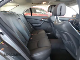 2005 Mercedes-Benz S 500 z VIN WDBNG75J05A456253, wystawiony jako Copart lot #60942685 z przebiegiem 290 351 mil mil oraz Czysty tytuł • Clean title. Historia ofert i sprzedaży dostępna na DreamBid. Obrazek 10.