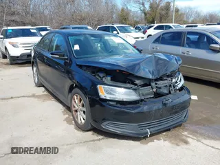 2011 Volkswagen Jetta SE с VIN 3VWBZ7AJ9BM391192, выставлен на аукционе IAAI как лот 41652604 с пробегом 138 843 миль миль и . История ставок и продаж доступна на DreamBid. Изображение 1.