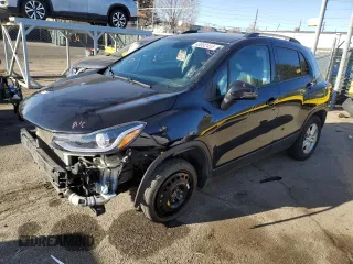 2021 Chevrolet Trax LT with VIN KL7CJPSM7MB371585, listed as a Copart auction lot 48882455 with 68,576 mi miles and Salvage Title. Bid and sale history available at carsss.com. Image 1.