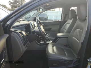 2015 GMC Canyon 4WD SLT z VIN 1GTG6CE34F1121540, wystawiony jako Copart lot #86190774 z przebiegiem 141 381 mil mil oraz Czysty tytuł • Clean title. Historia ofert i sprzedaży dostępna na DreamBid. Obrazek 7.