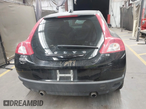 2009 Volvo C30 with VIN YV1MK672592145939, listed as a IAAI auction lot 41850736 with 66,988 mi miles and . Bid and sale history available at DreamBid. Image 17.