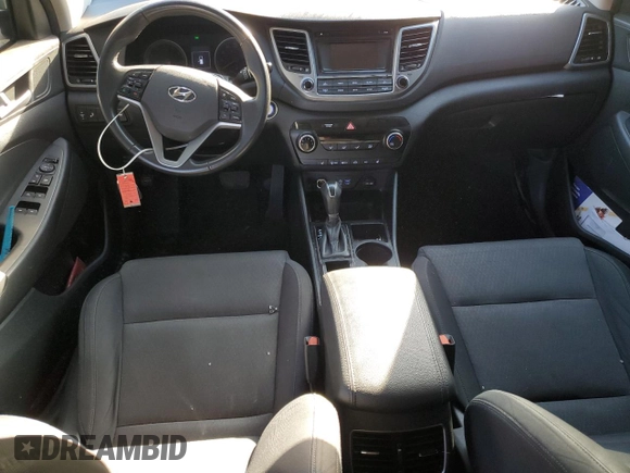 2017 Hyundai Tucson Sport z VIN KM8J33A26HU326088, wystawiony jako Copart lot #82030663 z przebiegiem 111 615 mil mil oraz Czysty tytuł • Clean title. Historia ofert i sprzedaży dostępna na DreamBid. Obrazek 8.