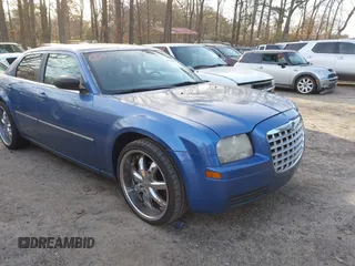 2007 Chrysler 300 with VIN 2C3KA43R37H714996, listed as a IAAI auction lot 41756662 with 167,317 mi miles. Bid and sale history available at carsss.com. Image 1.