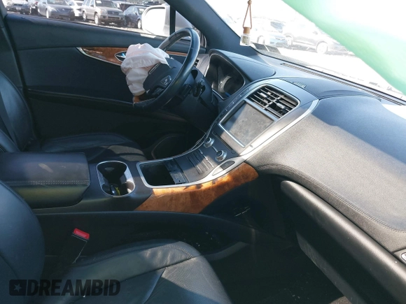 2016 Lincoln MKX Reserve with VIN 2LMTJ8LP1GBL36721, listed as a IAAI auction lot 41826292 with 1 mi miles. Bid and sale history available at carsss.com. Image 5.