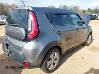 2016 Kia Soul with VIN KNDJN2A27G7400446, listed as a IAAI auction lot 41879898 with 106,903 mi miles. Bid and sale history available at carsss.com. Image 4.