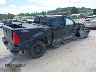 2017 Chevrolet Colorado 4WD Z71 z VIN 1GCGTDENXH1223251, wystawiony jako IAAI lot #42205600 z przebiegiem 108 994 mil mil oraz . Historia ofert i sprzedaży dostępna na DreamBid. Obrazek 4.