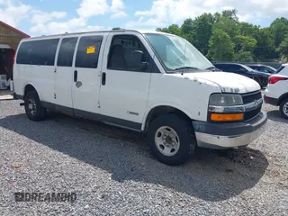 2006 Chevrolet Express Passenger with VIN 1GAHG39UX61106876, listed as a IAAI auction lot 42722638 with 157,081 mi miles and . Bid and sale history available at DreamBid. Image 1.