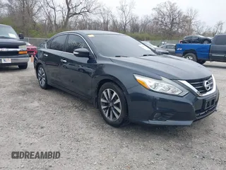 2017 Nissan Altima S z VIN 1N4AL3AP5HC134589, wystawiony jako IAAI lot #41995752 z przebiegiem 84 568 mil mil oraz . Historia ofert i sprzedaży dostępna na DreamBid. Obrazek 1.