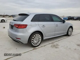 2017 Audi A3 e-tron Sportback Premium z VIN WAUUPBFF9HA098386, wystawiony jako Copart lot #46338015 z przebiegiem 69 401 mil mil oraz Czysty tytuł • Clean title. Historia ofert i sprzedaży dostępna na DreamBid. Obrazek 3.