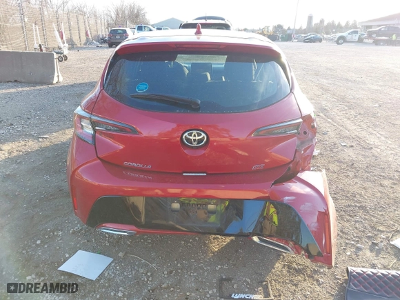 2021 Toyota Corolla Hatchback SE with VIN JTND4MBE2M3119139, listed as a IAAI auction lot 41028076 with 33,324 mi miles. Bid and sale history available at carsss.com. Image 17.