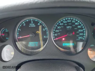 2008 Chevrolet Avalanche LT w/1LT with VIN 3GNFK12358G171634, listed as a IAAI auction lot 41865073 with 177,623 mi miles. Bid and sale history available at carsss.com. Image 7.