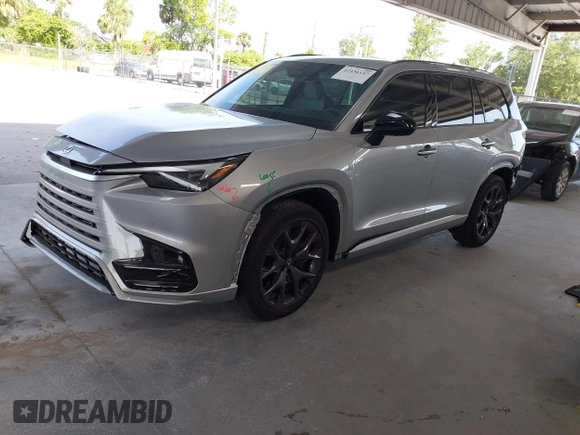 2025 Lexus TX 500h F Sport Premium with VIN 5TDABAB62SS009112, listed as a IAAI auction lot 42456147 with 2,490 mi miles and . Bid and sale history available at DreamBid. Image 18.