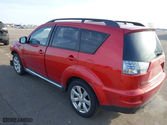 2010 Mitsubishi Outlander XLS with VIN JA4JT4AX1AZ011319, listed as a IAAI auction lot 41771768 with 153,989 mi miles. Bid and sale history available at carsss.com. Image 3.