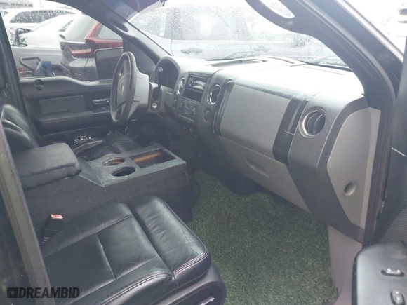 2007 Ford F-150 XLT with VIN 1FTPW14V07FB04522, listed as a IAAI auction lot 41666637 with 161,730 mi miles. Bid and sale history available at carsss.com. Image 5.